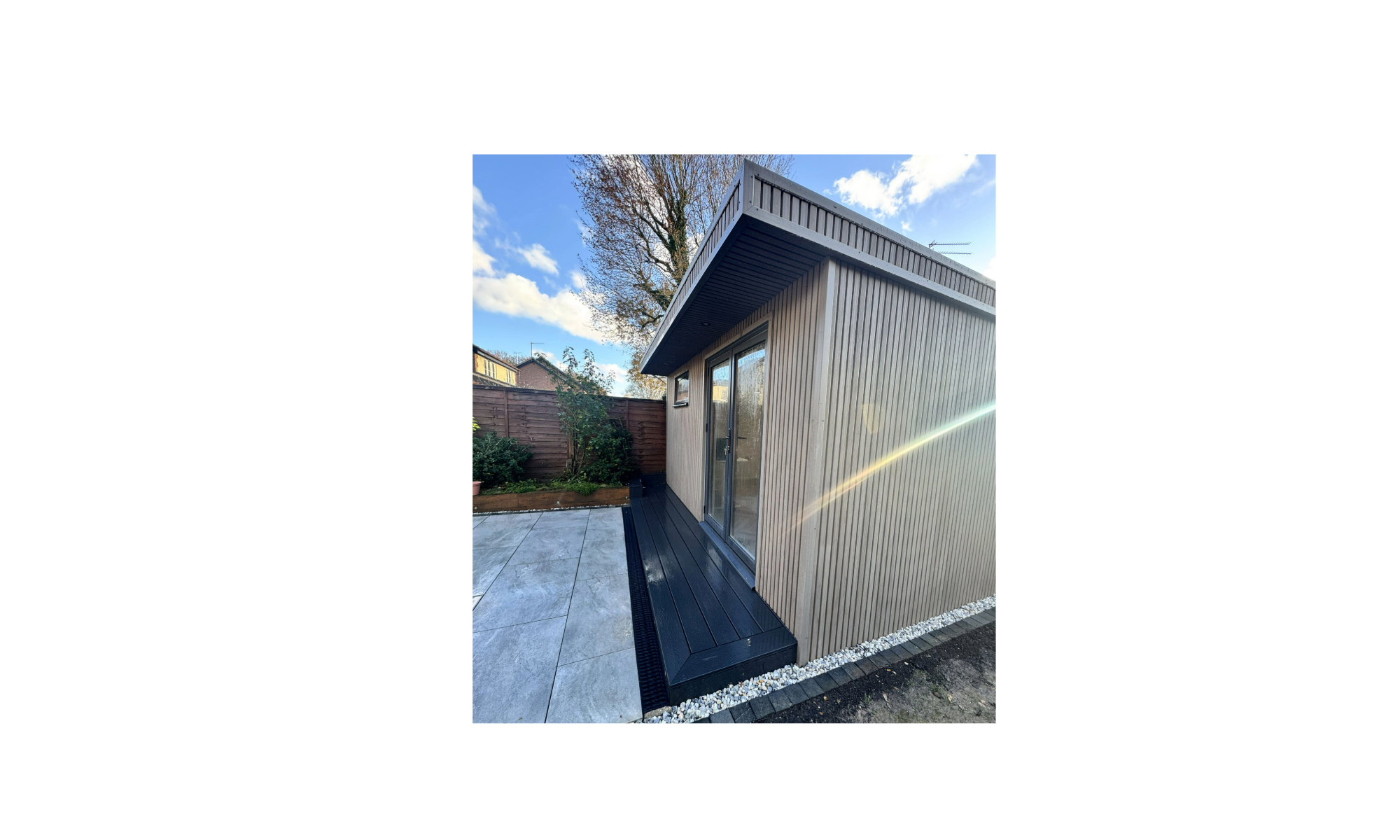 Studio outdoor office