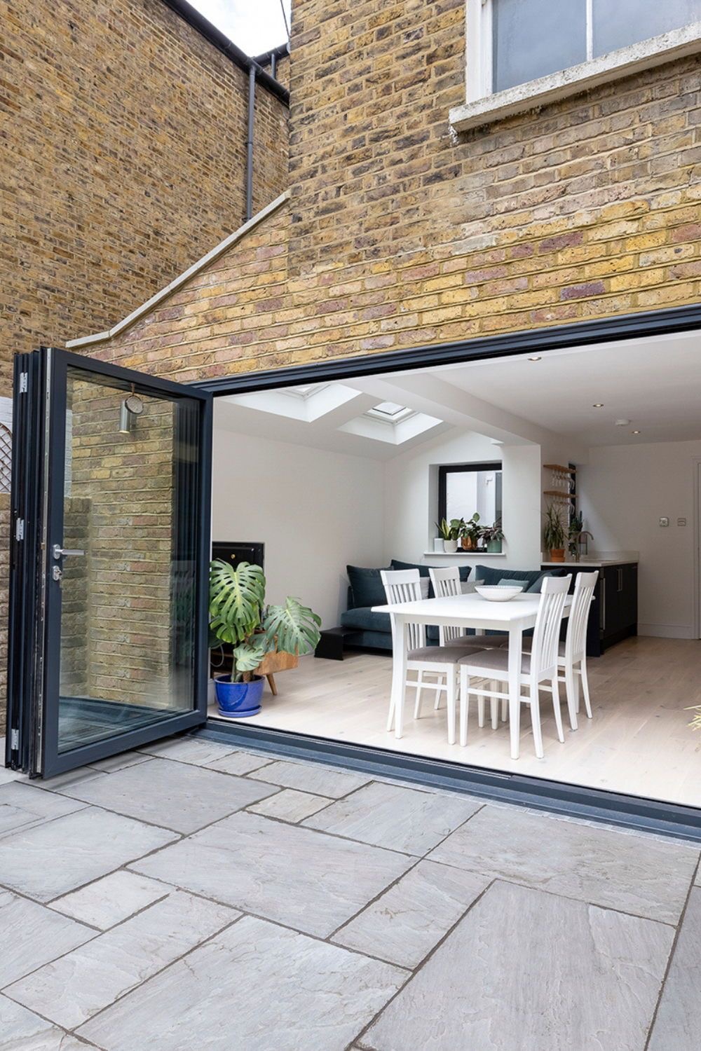 rear + side extension